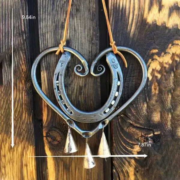 The Horseshoe Heart Wind Chime โค๐