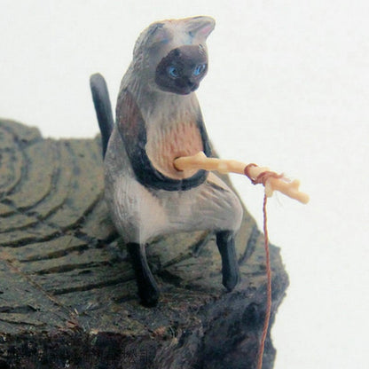 Hand-Painted Mini Cat Desk Figurines 😺
