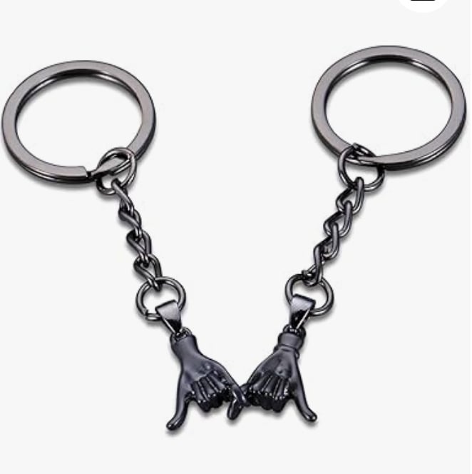 🎁 Valentine’s 2PCS Pinky Promise Keychains, Perfect Couple Gift