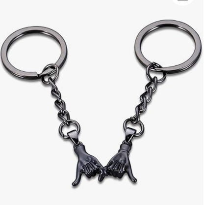 🎁 Valentine’s 2PCS Pinky Promise Keychains, Perfect Couple Gift