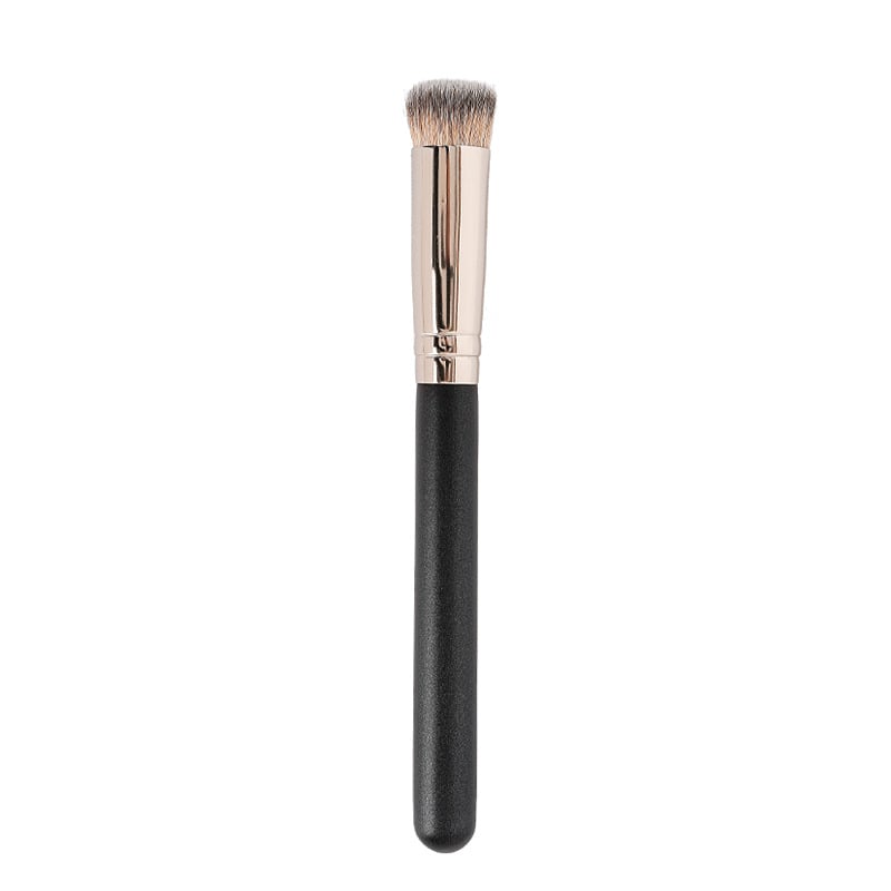 🎉 Foundation with Brush FREE !🎁