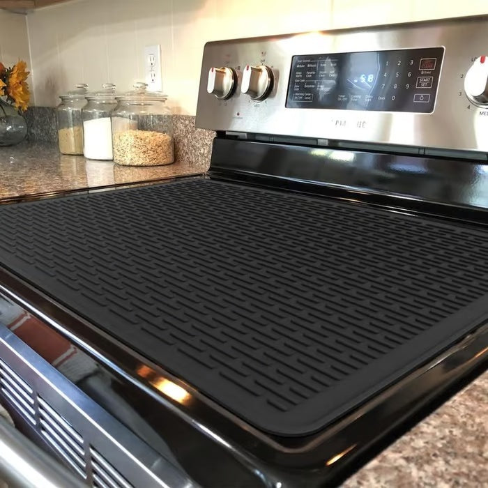 500°F/220°C Heat-Resistant Silicone Stove Cover Mat & Utensils