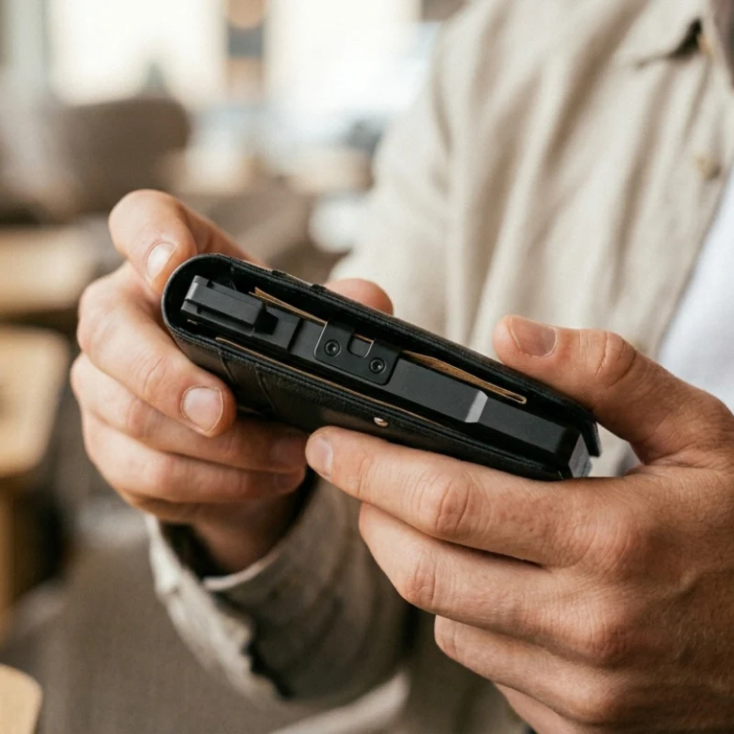 Stycove Minimalist Wallet - Maximum Capacity. Minimal Footprint.